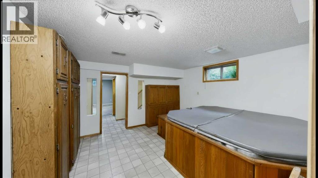 245 Bacon Place - 28