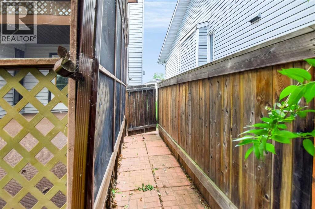 245 Bacon Place - 41
