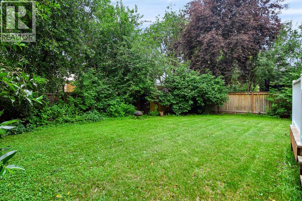 245 Bacon Place - 32