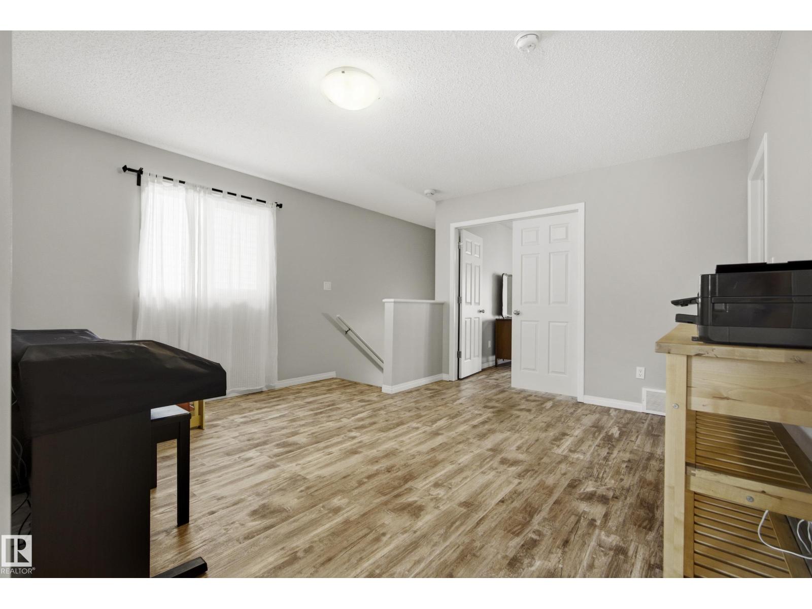 3805 POWELL WD SW - 21