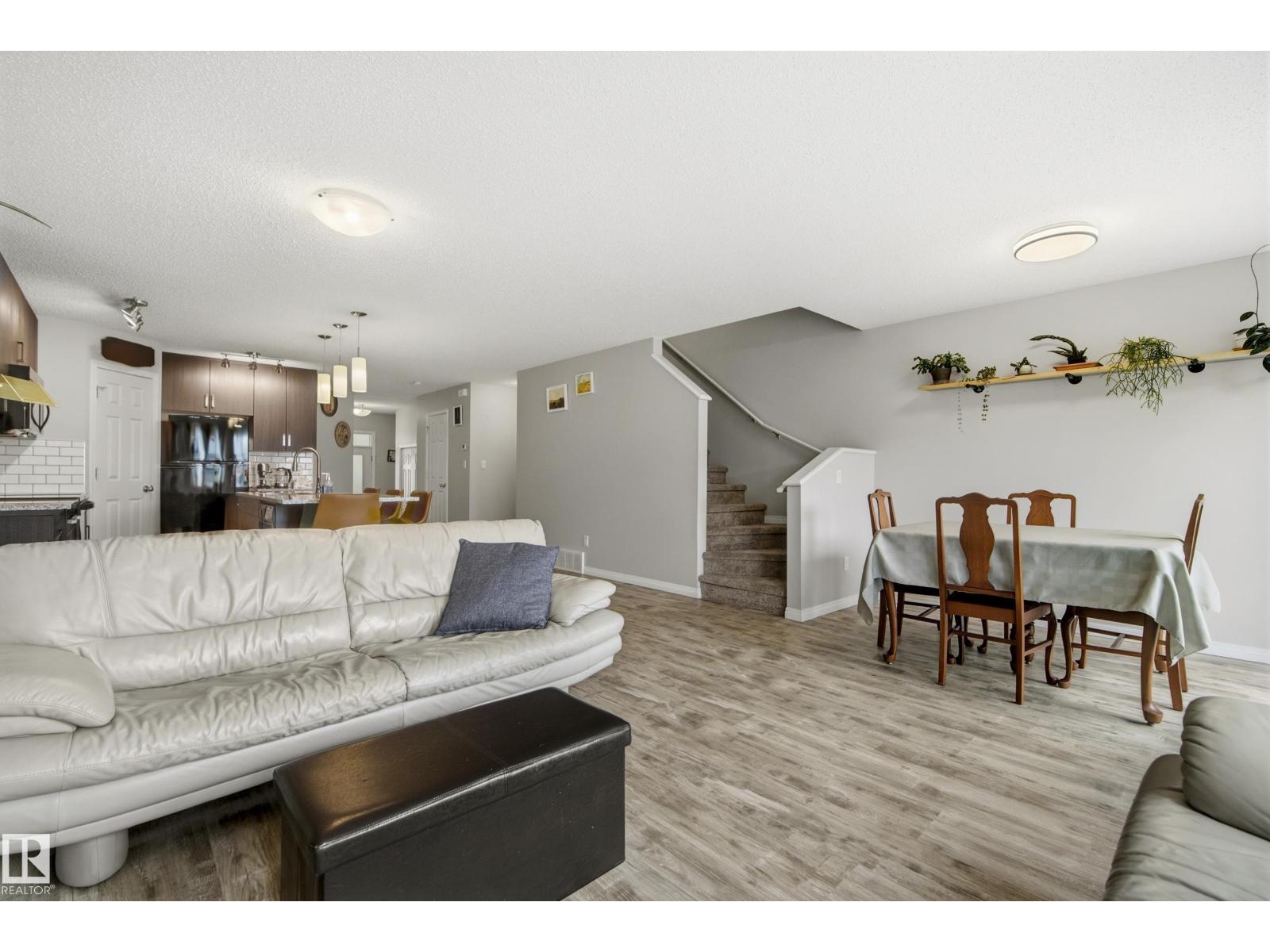 3805 POWELL WD SW - 18