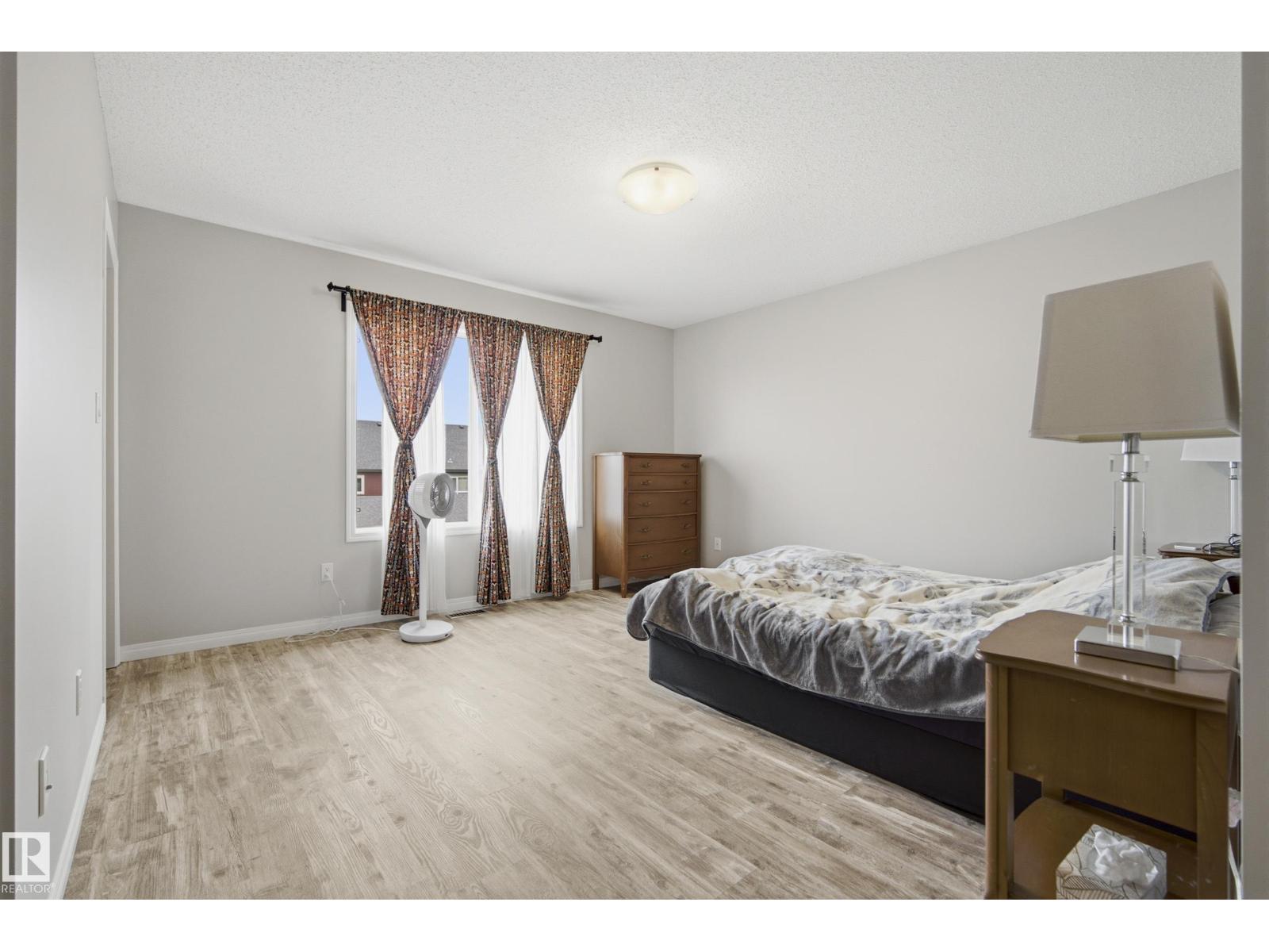 3805 POWELL WD SW - 23