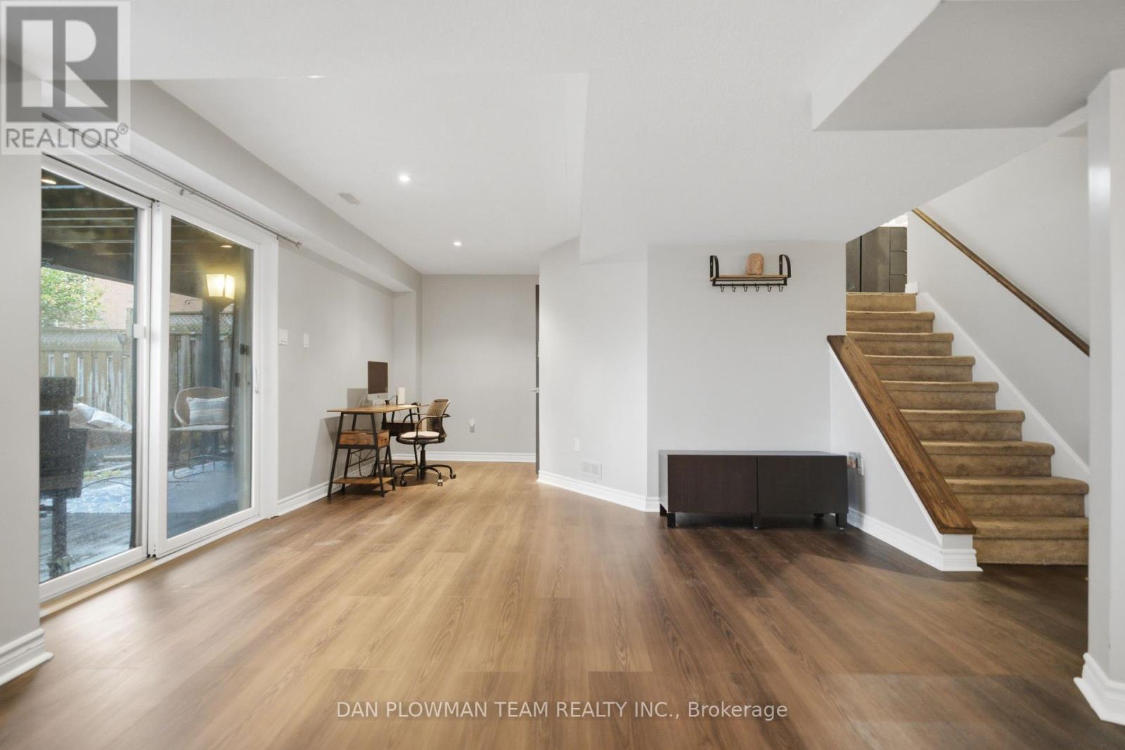 72 BECKETT CRESCENT - Image 38