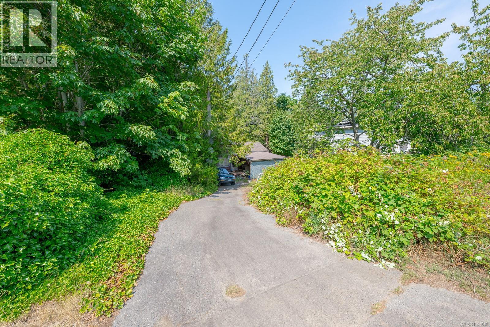 1319 Lee Rd - 13