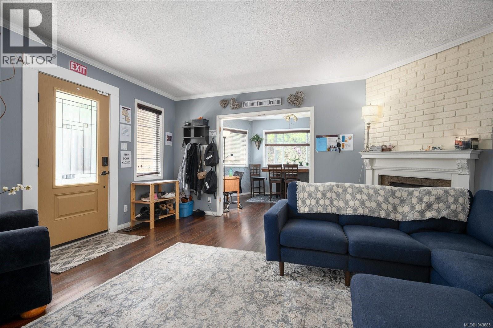 342 Howard Ave - 10