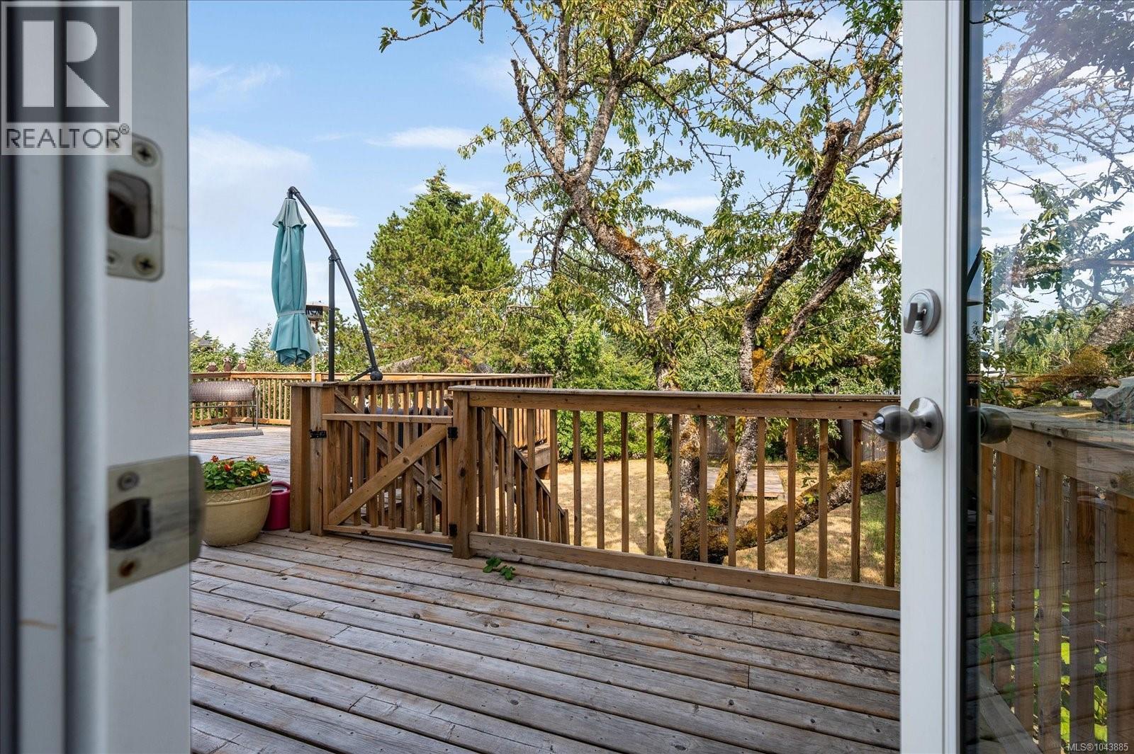 342 Howard Ave - 27