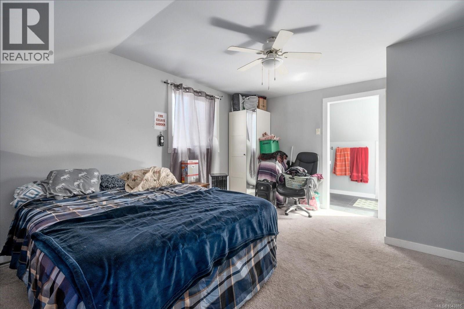 342 Howard Ave - 34
