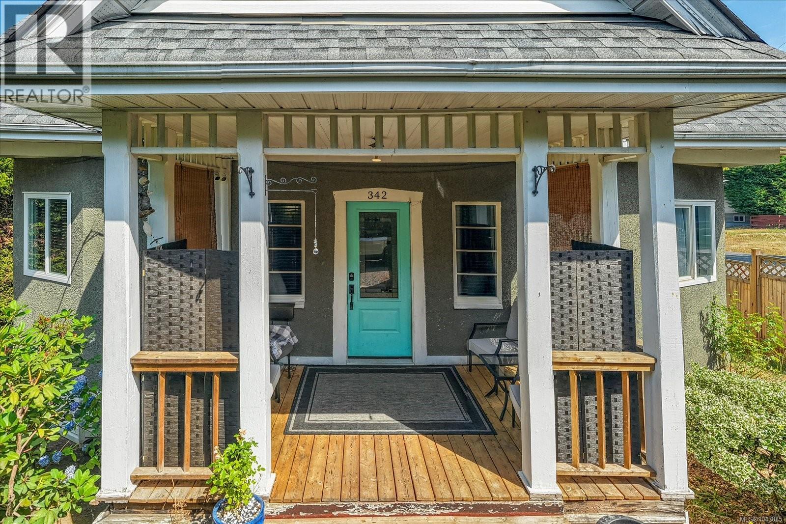 342 Howard Ave - Image 4