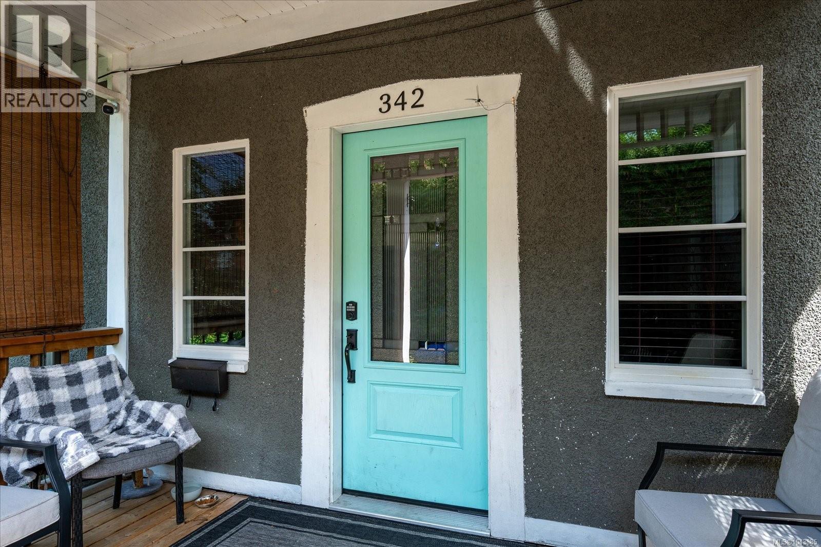 342 Howard Ave - Image 5