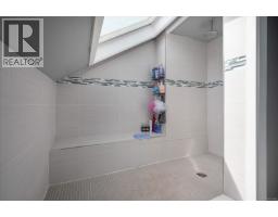 342 Howard Ave, Nanaimo, BC V9R3R7 Photo 36