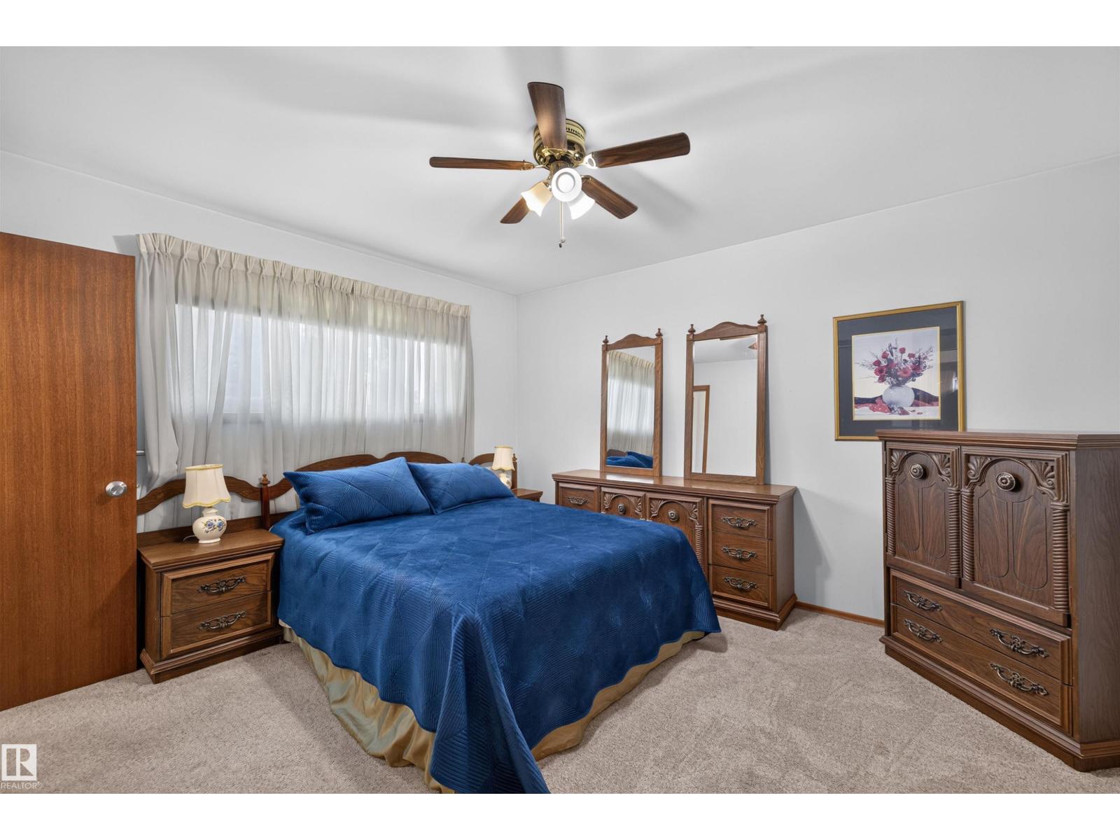 7011 141 Avenue NW NW NW - 17