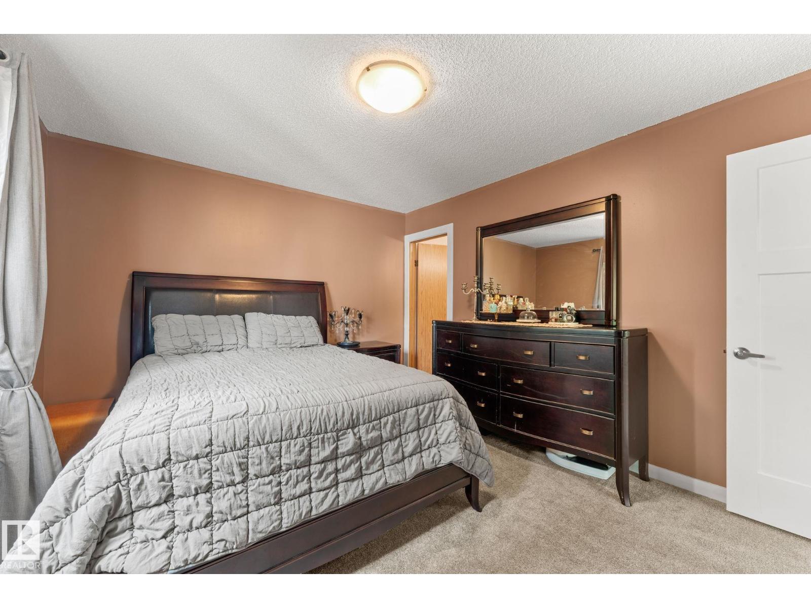 34 STIRLING RD NW - 17