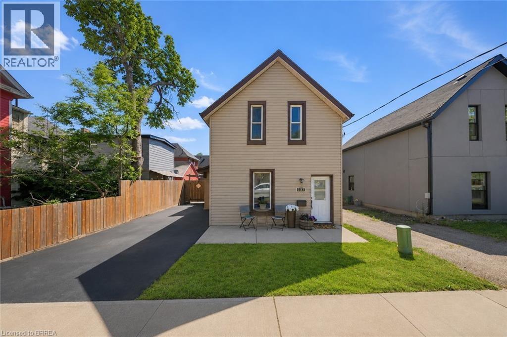 137 BROCK Street - 1