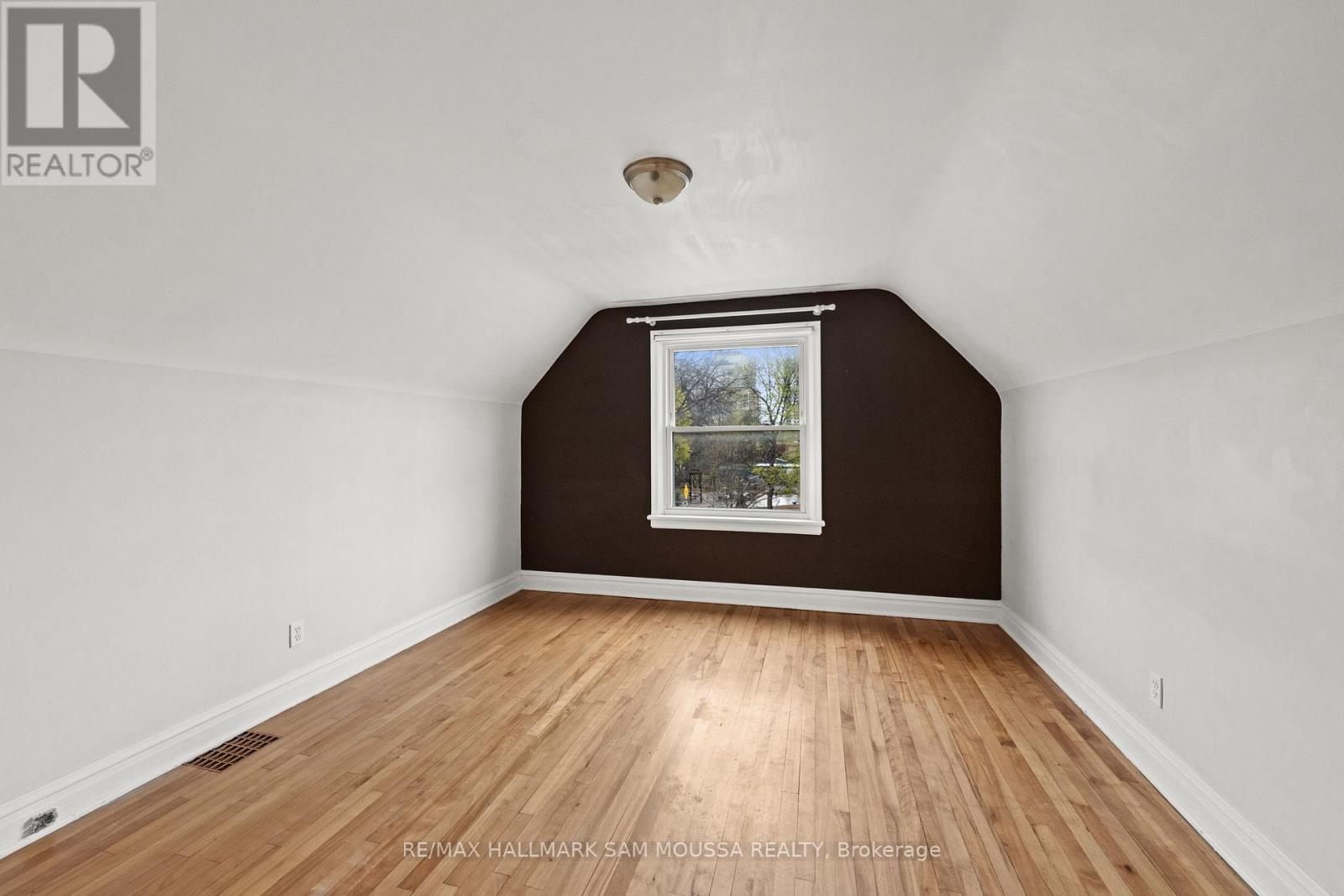 378 BYRON AVENUE - 15