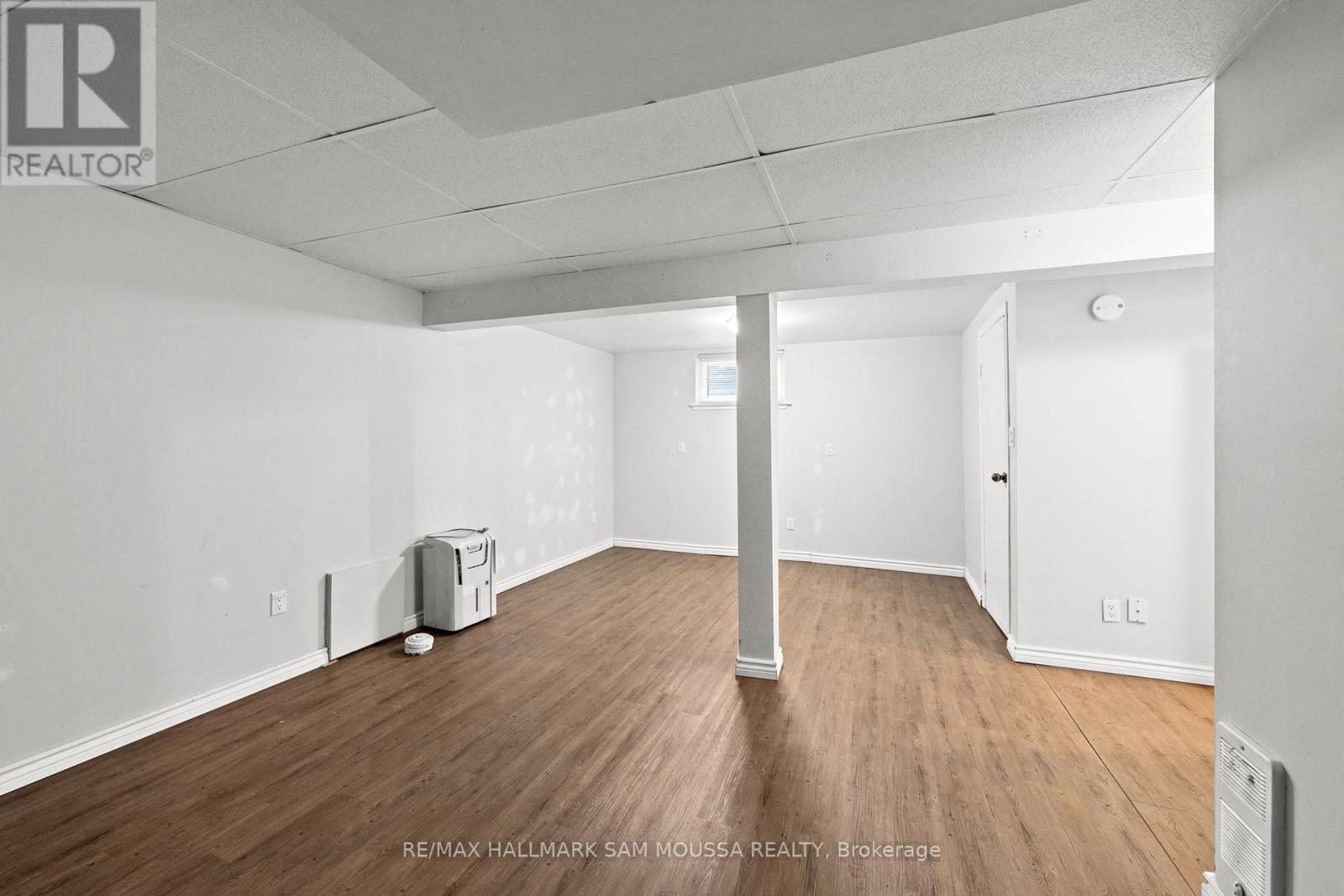 378 BYRON AVENUE - 21