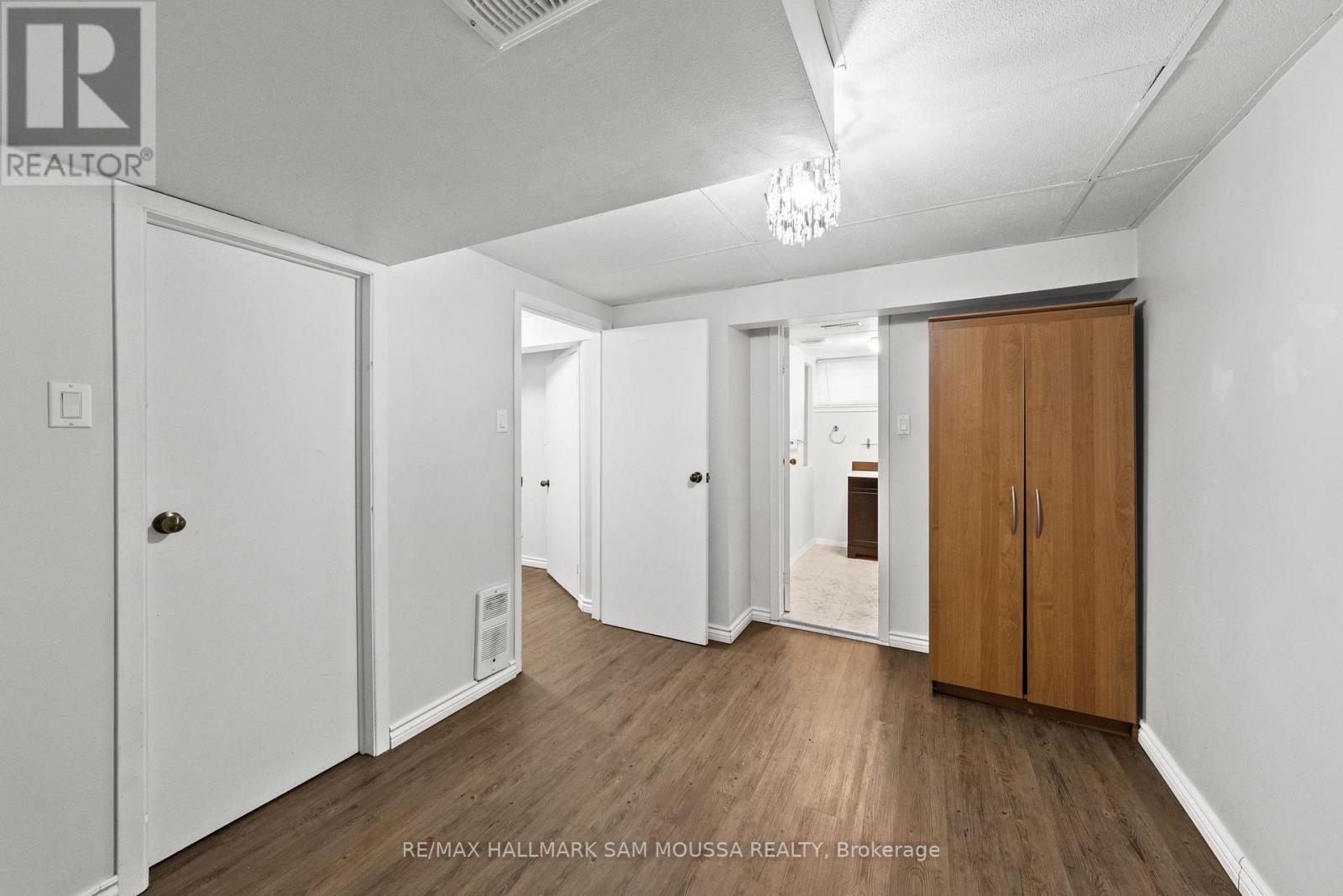 378 BYRON AVENUE - 25