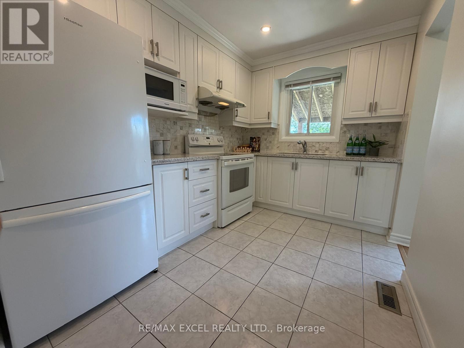 43 DUXFORD CRESCENT - 4