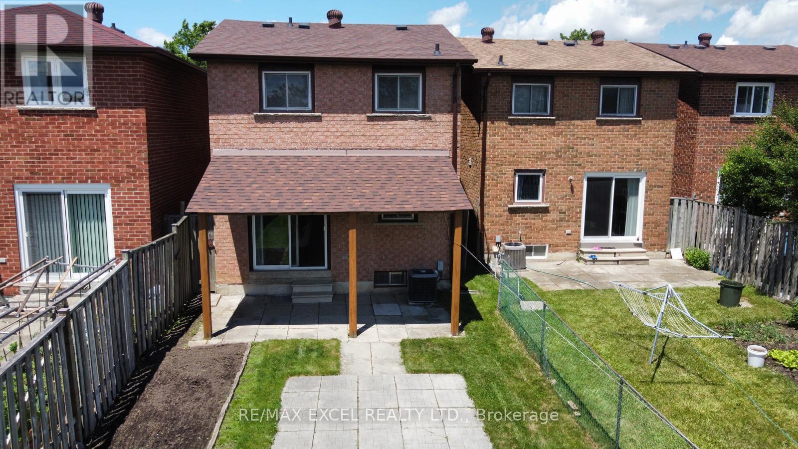 43 DUXFORD CRESCENT - 16