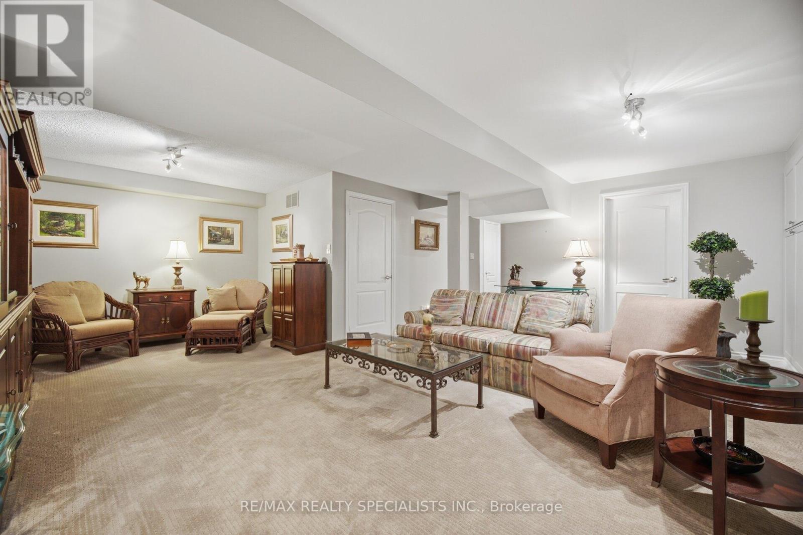 #73 5480 GLEN ERIN DRIVE - Image 33