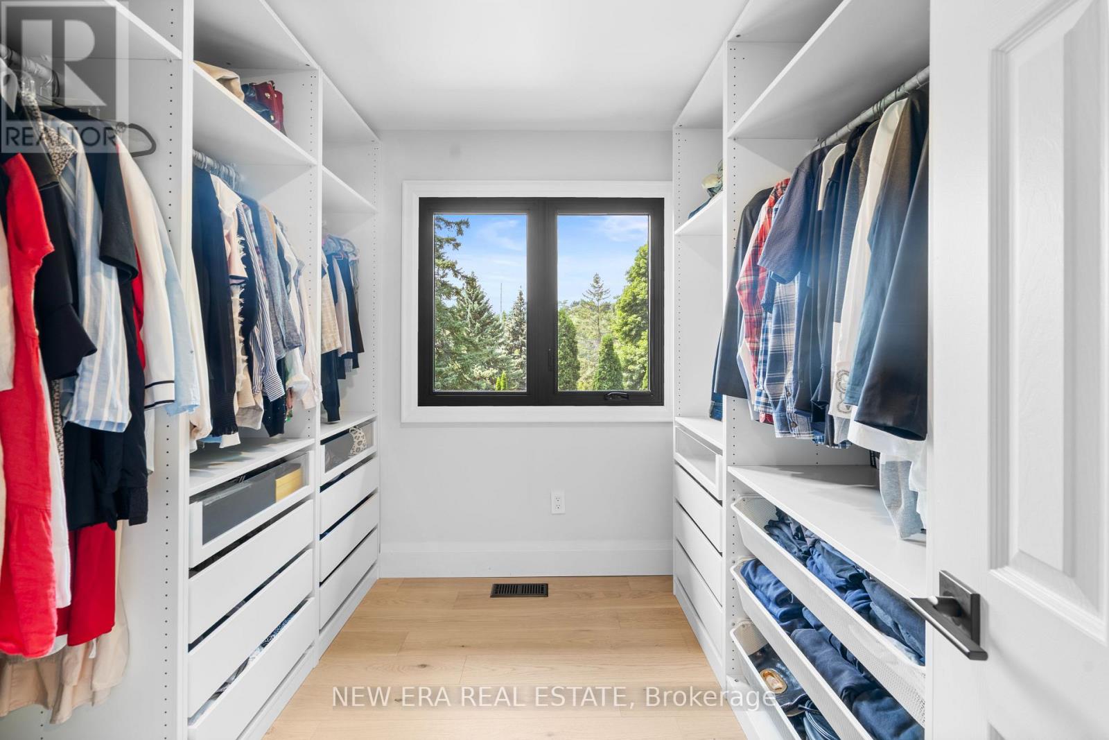 261 PINETREE WAY - Image 22