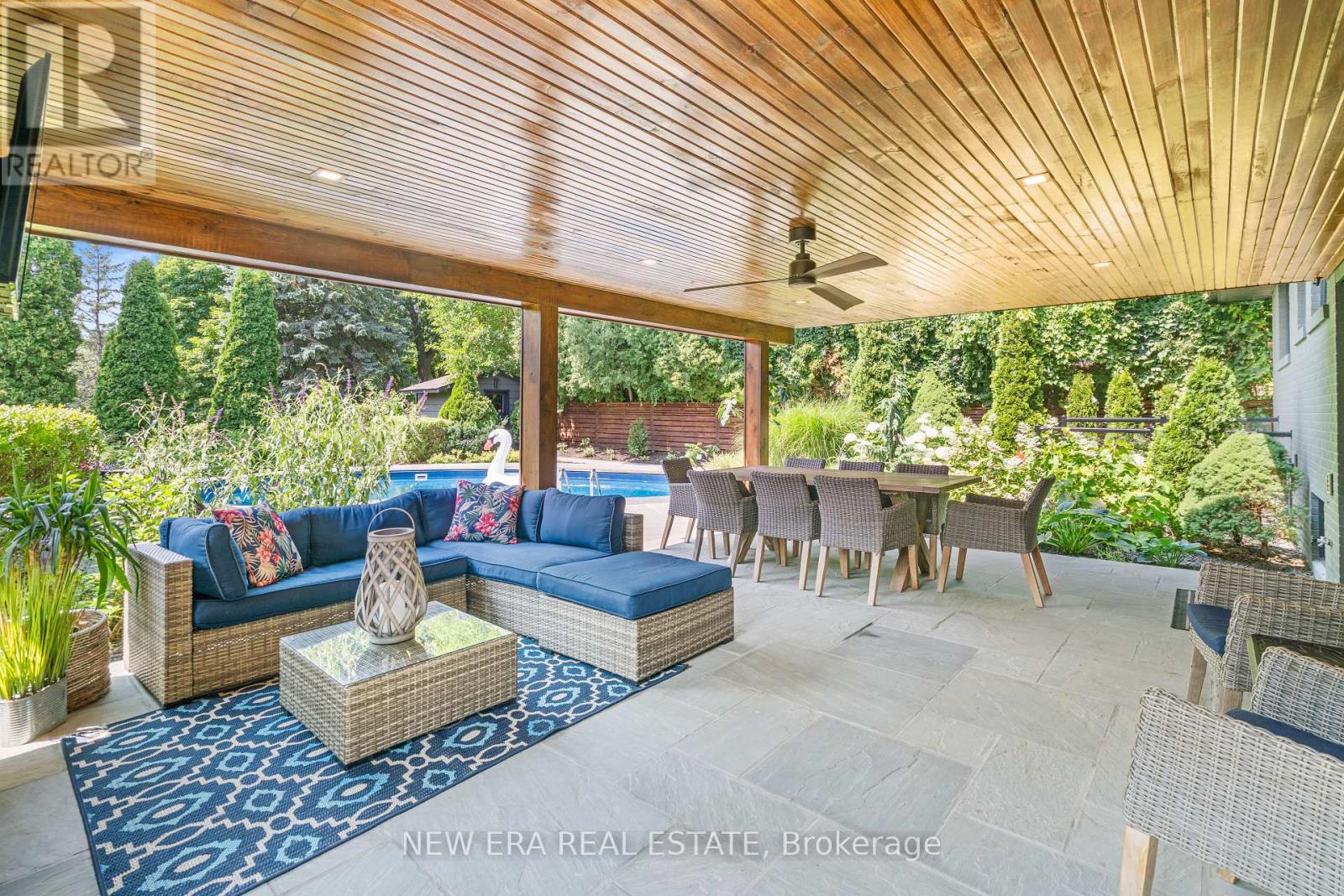 261 PINETREE WAY - Image 40