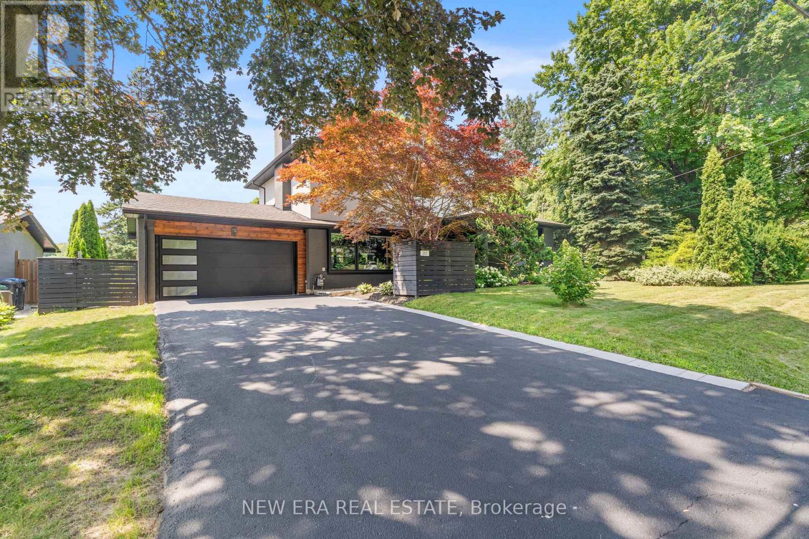 261 PINETREE WAY - Image 44