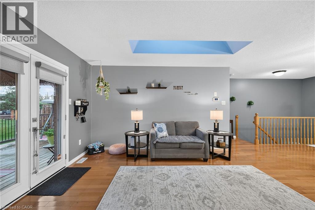 #26 40 BRAEMAR Avenue - 19