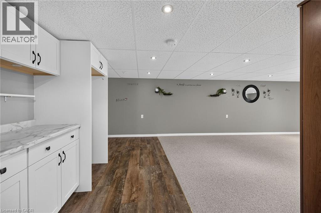 #26 40 BRAEMAR Avenue - 27