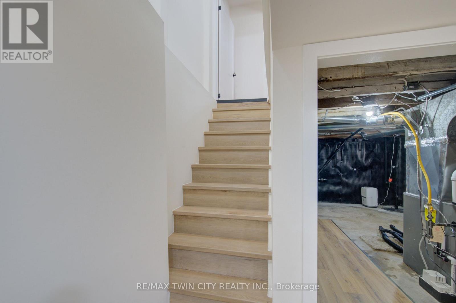 26 RICHARDSON STREET - 36