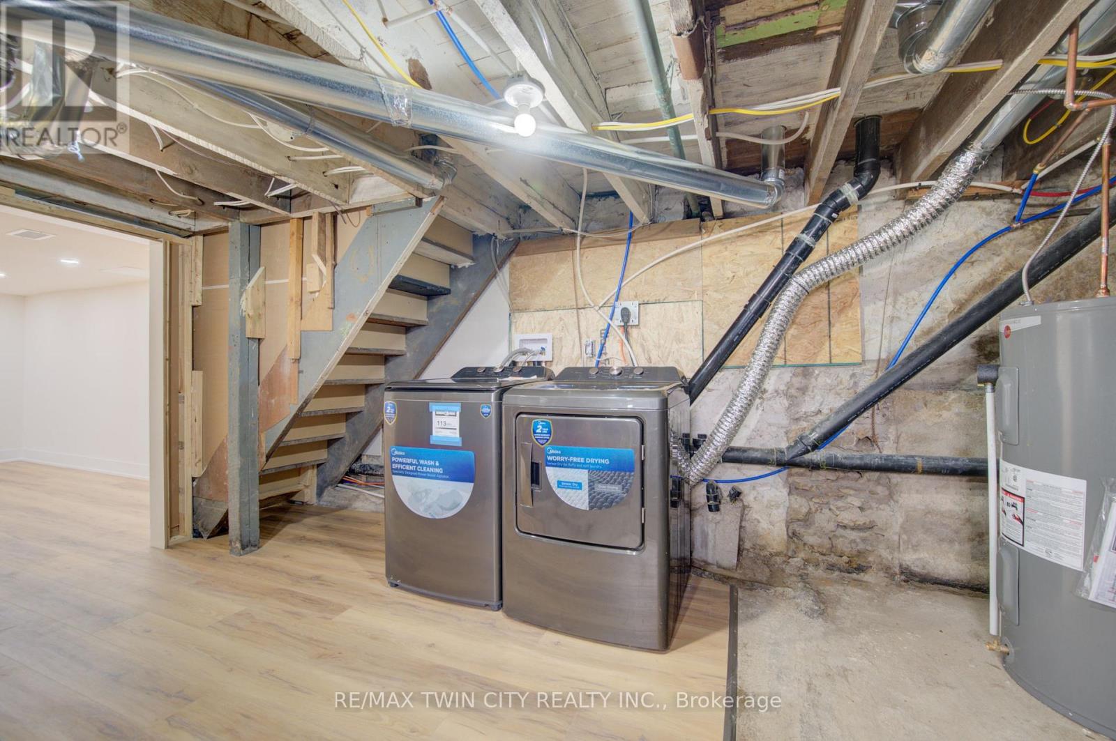26 RICHARDSON STREET - 39