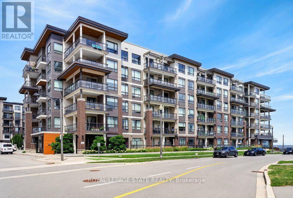 #306 10 ESPLANADE LANE - 1