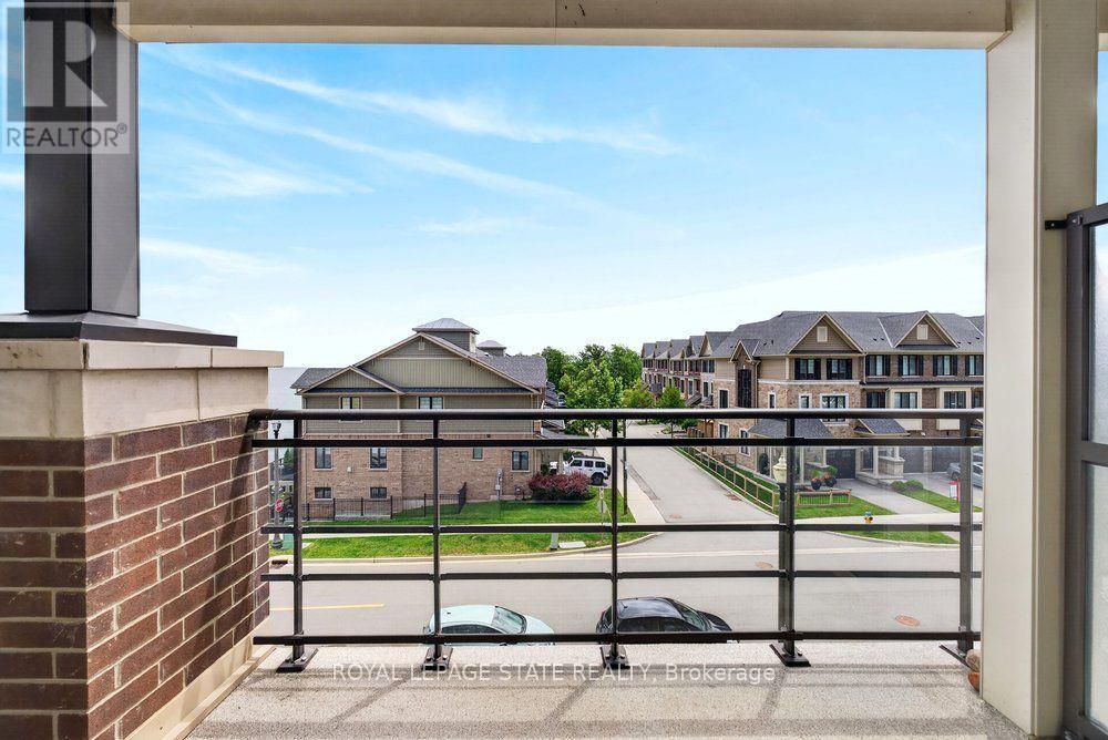 #306 10 ESPLANADE LANE - 22