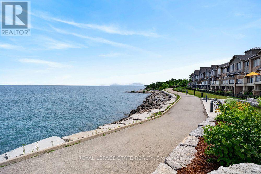 #306 10 ESPLANADE LANE - 33