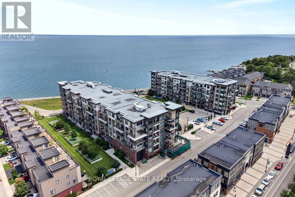 #306 10 ESPLANADE LANE - 39
