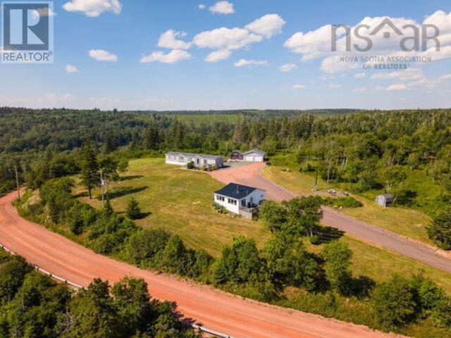1031 West Bay Road, West Bay — photo 3