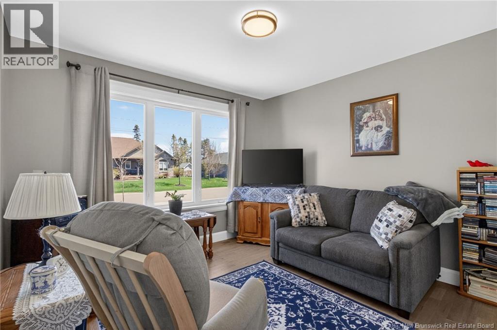 195 Rosebank Crescent - Image 33