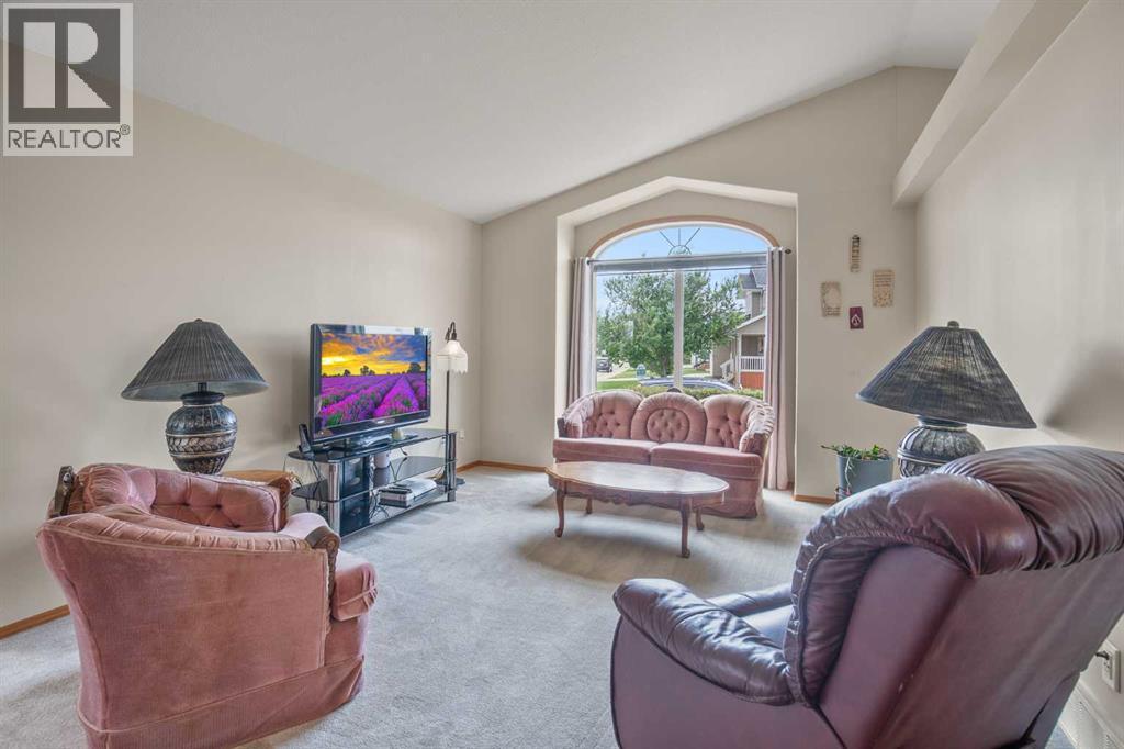 6014 44 Crescent, Innisfail
