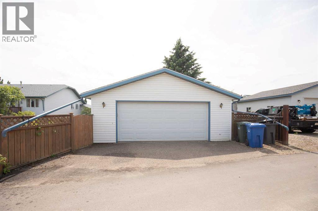 6014 44 Crescent, Innisfail