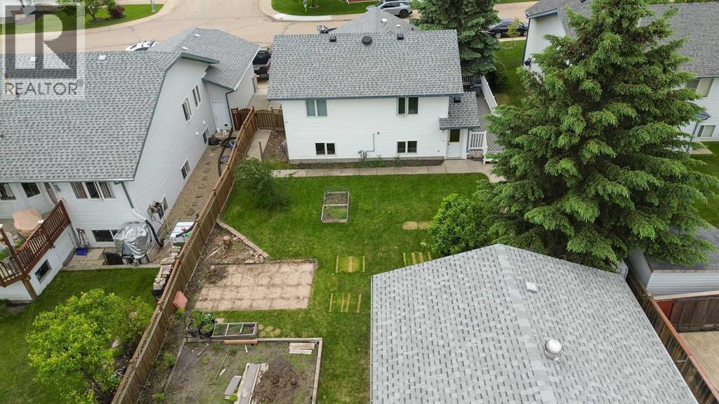 6014 44 Crescent, Innisfail