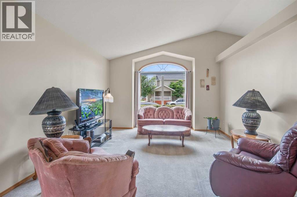 6014 44 Crescent, Innisfail