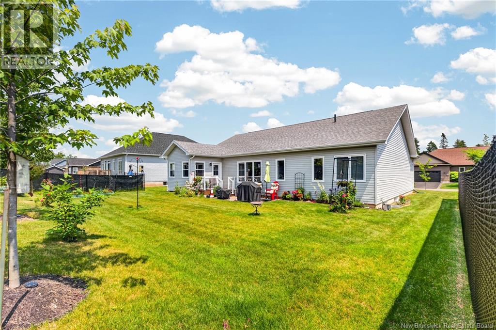 195 Rosebank Crescent - Image 48