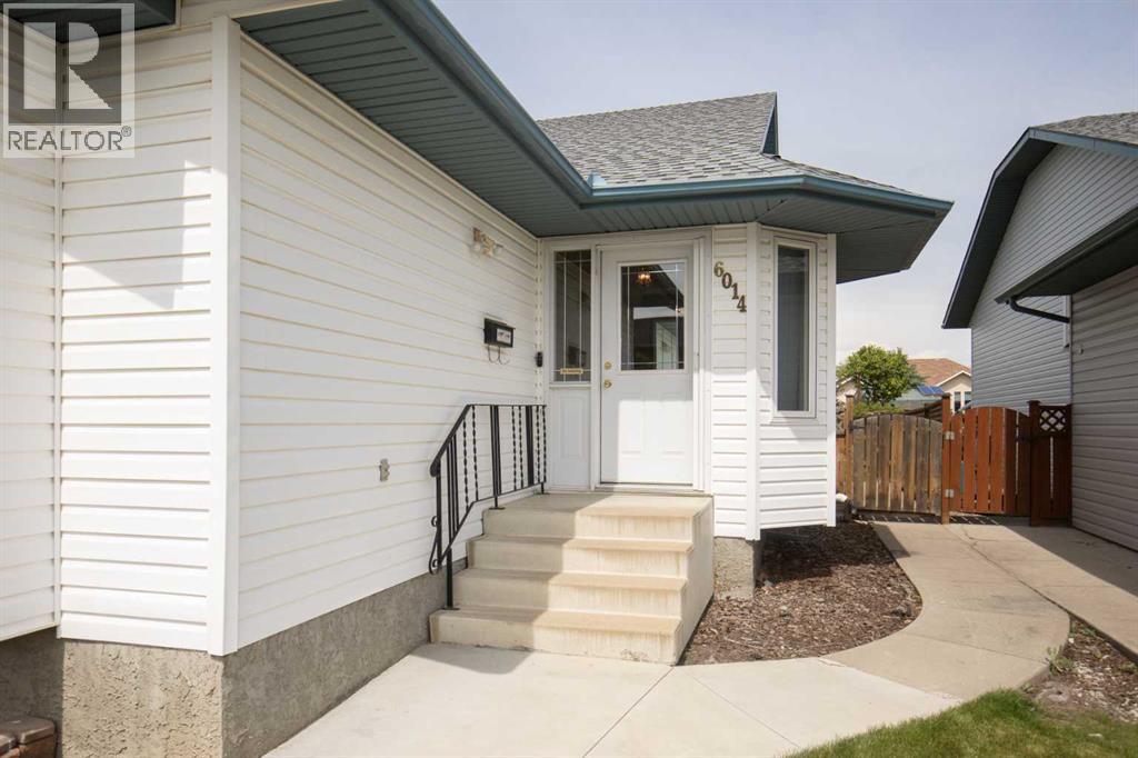 6014 44 Crescent, Innisfail
