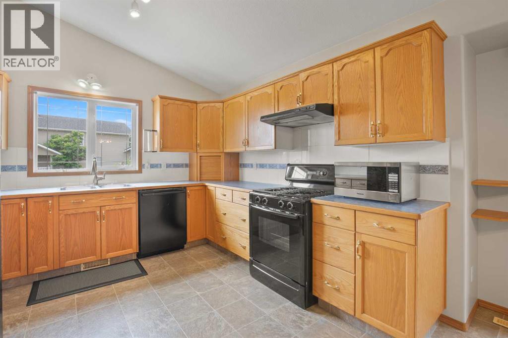 6014 44 Crescent, Innisfail