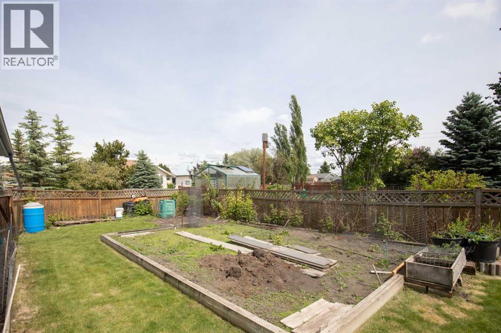 6014 44 Crescent, Innisfail