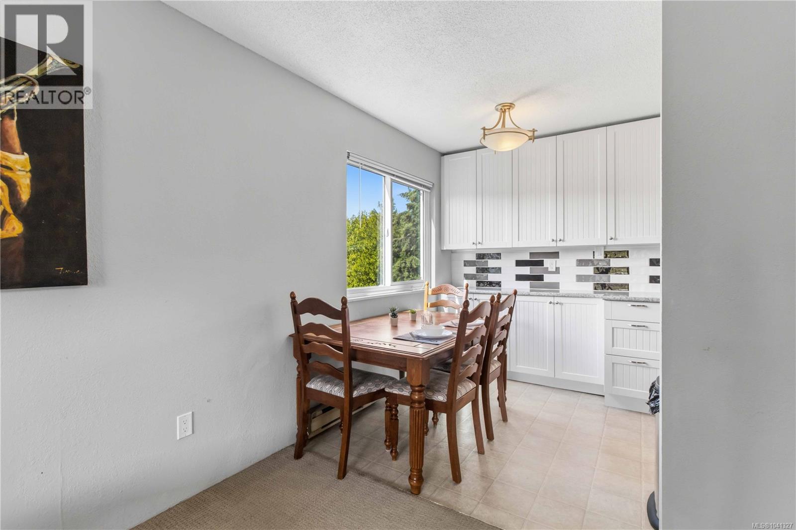 #401 1571 Mortimer St - 11