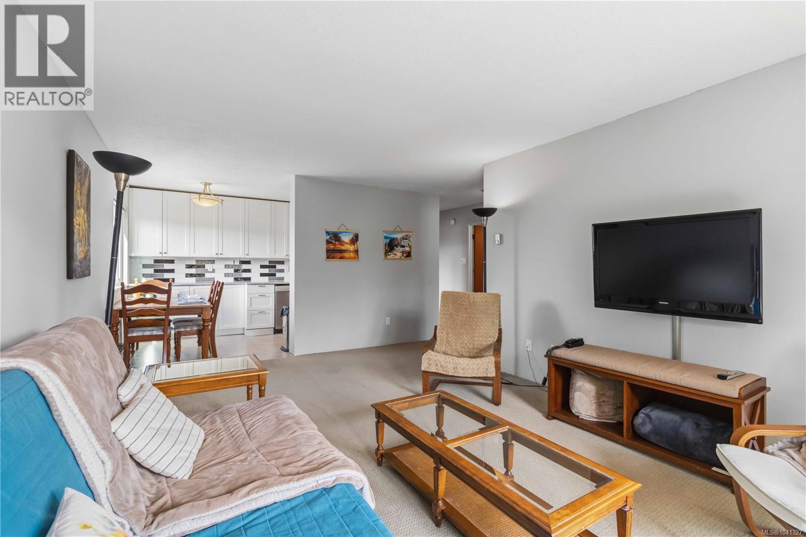 #401 1571 Mortimer St - 9