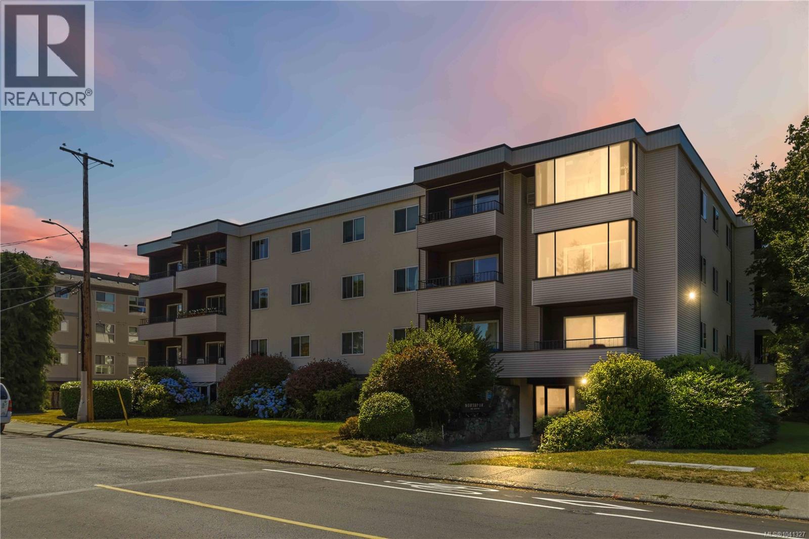 #401 1571 Mortimer St - 2