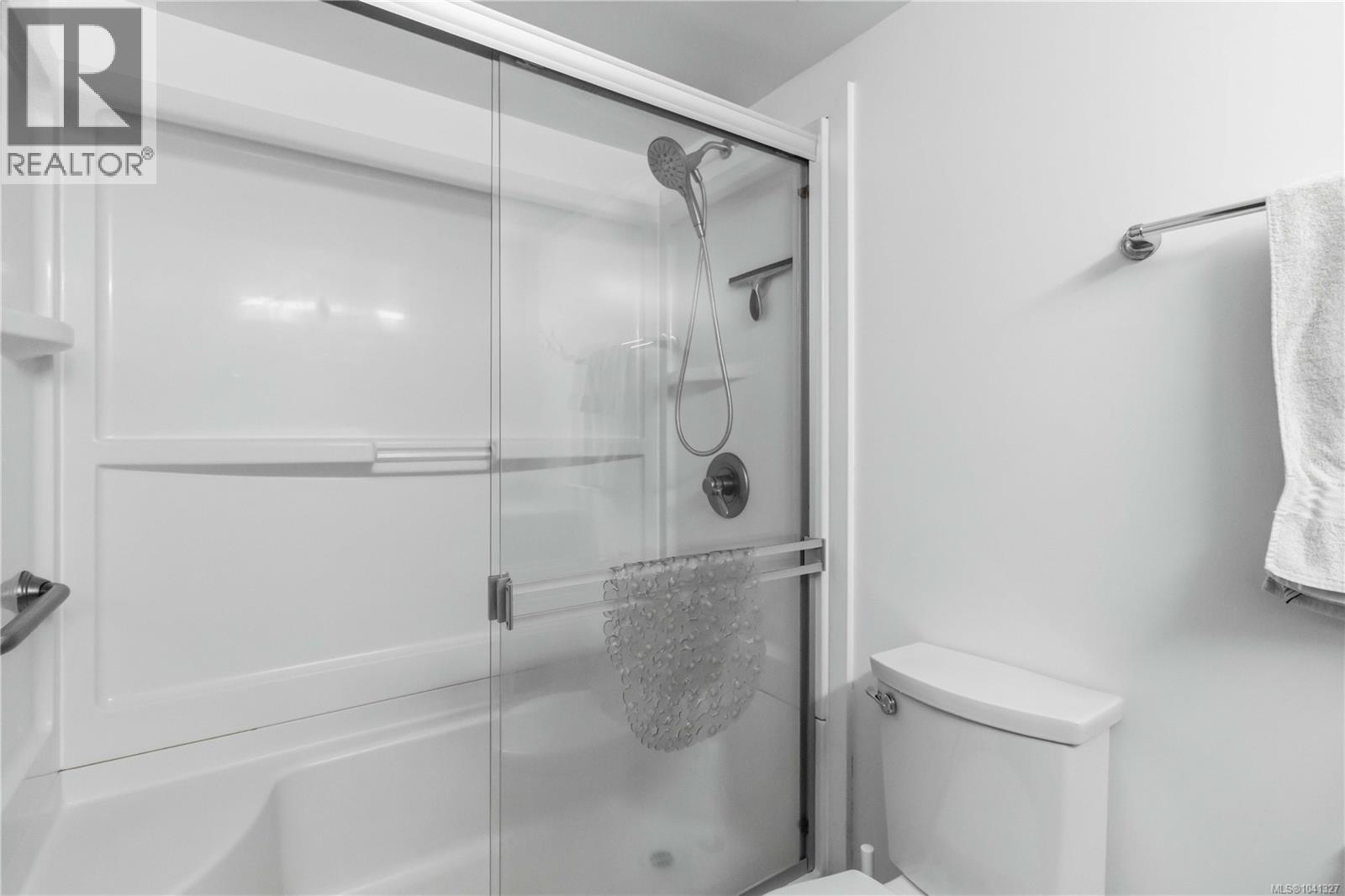 #401 1571 Mortimer St - 17