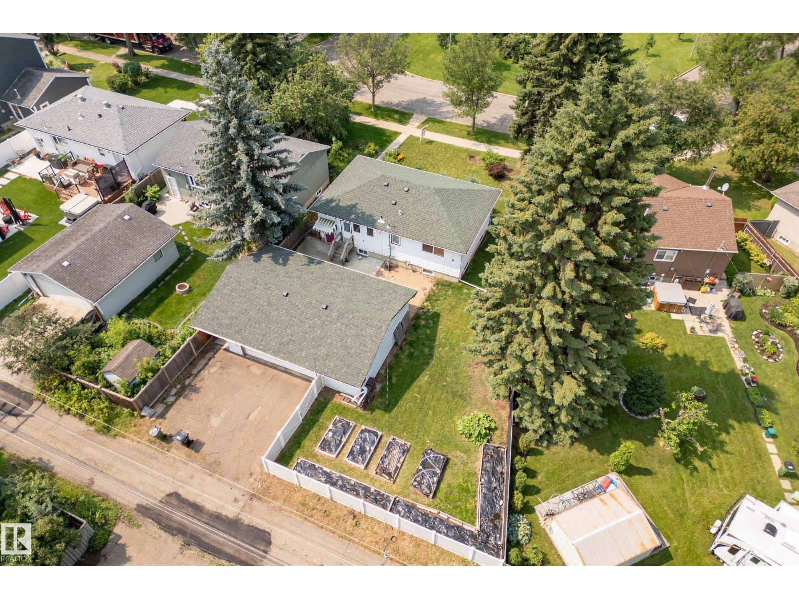 8419 77 ST NW - Image 43