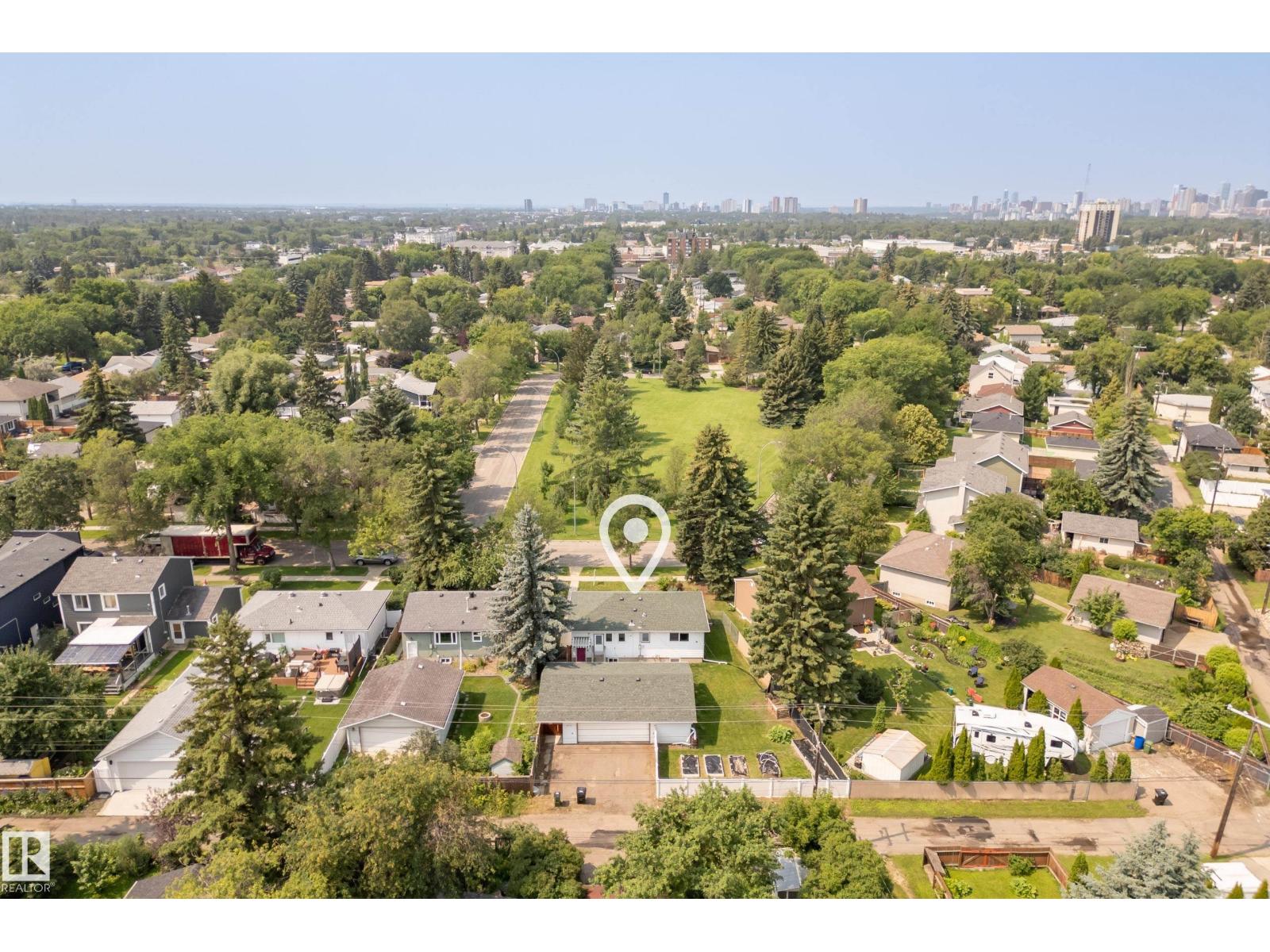 8419 77 ST NW - 45
